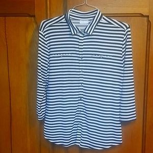 New York and Co. Women's button front shirt